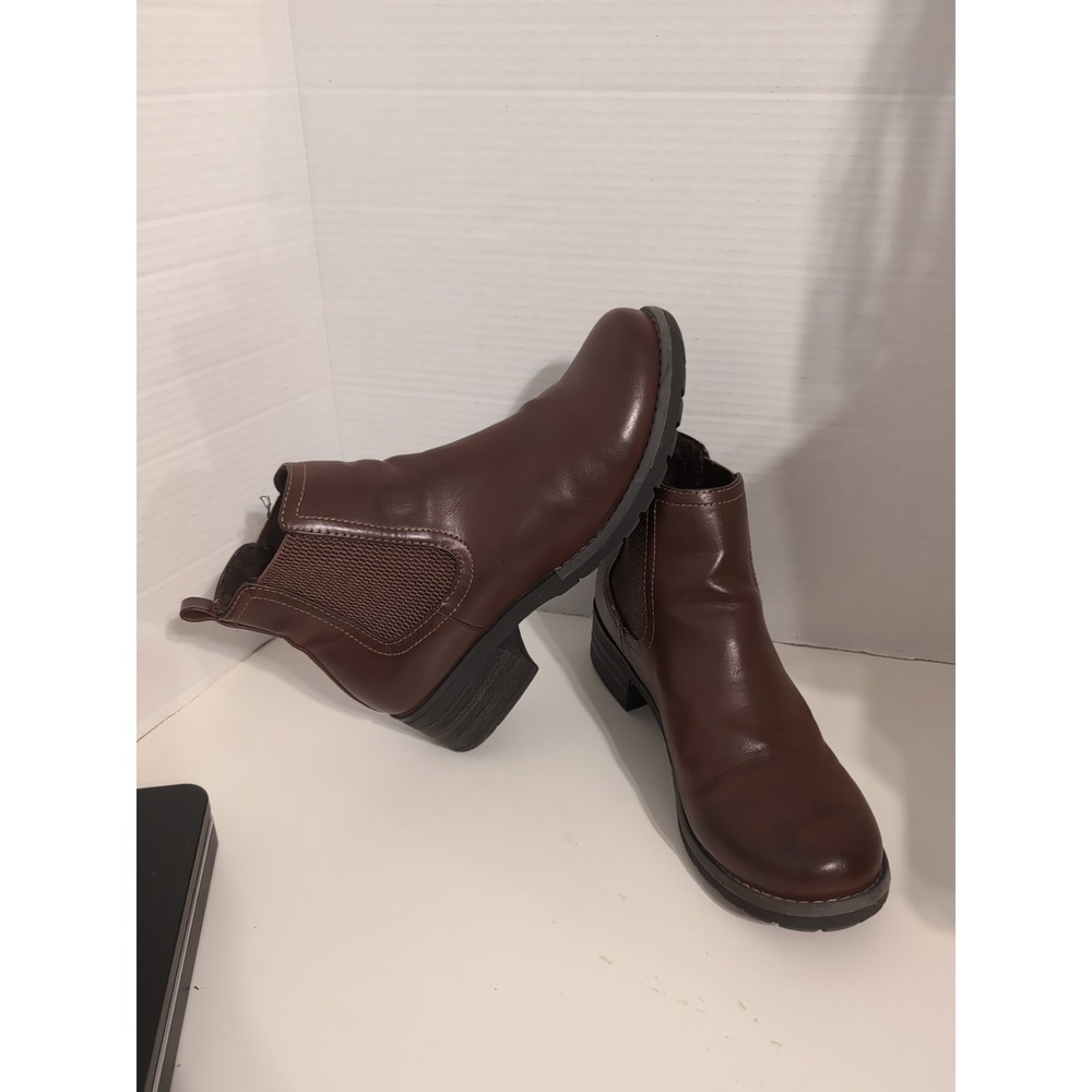 EASTLAND Brown 1/2" Platform Chelsea Boots Jasmine 2149-04 Size 9M Women's